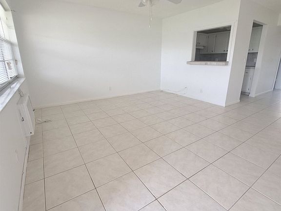 4th image of 227 Chatham E #227-K