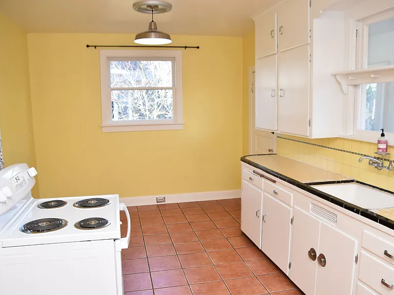 917 S M St — Photo 4