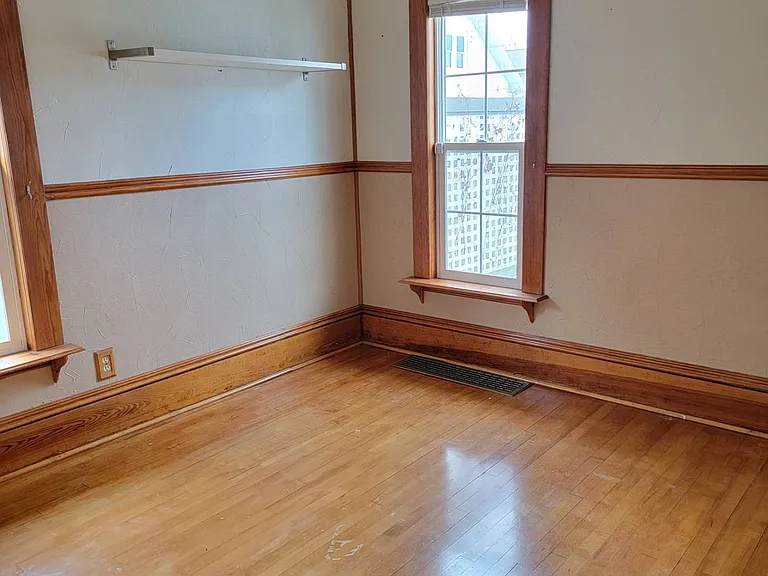 683 Grand St — Photo 10