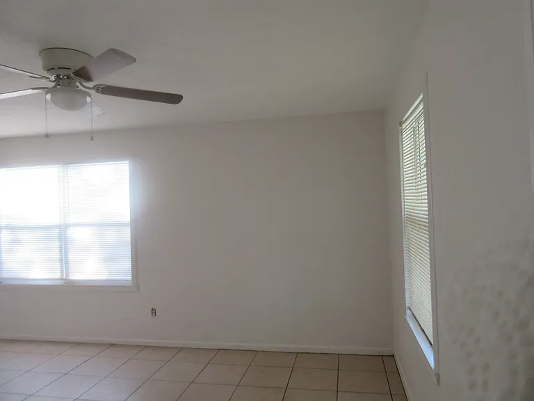 787 Orange St — Photo 19