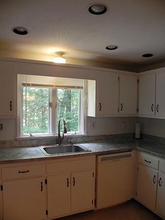 Plenty of Cabinets