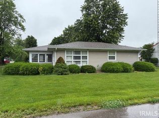1104 N 8th St, Mitchell, IN 47446