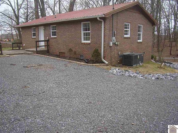 2nd image of 173 Nunn Blvd