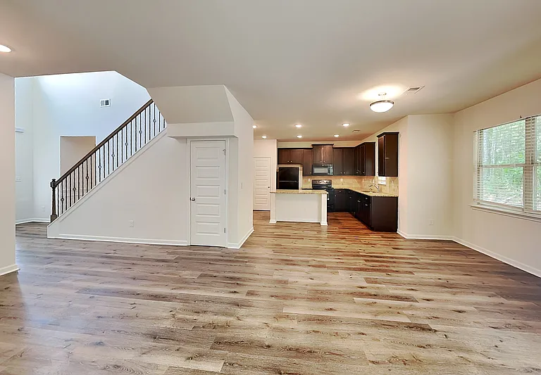 4971 Terrace Dr — Photo 4