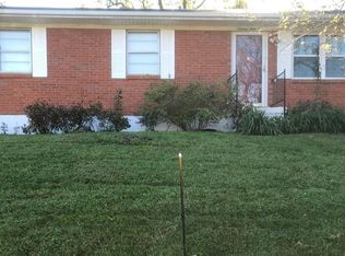 1616 Thames Dr, Lexington, KY 40517