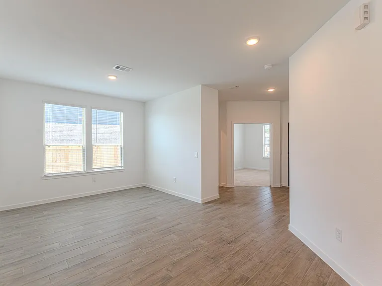 14606 Daffodil Plains Ln — Photo 8