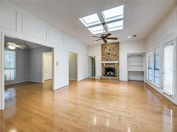 4th image of 2504 Buttercup Dr