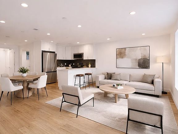 4th image of 11A Arlington Pl #2