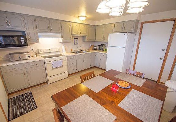 2nd image of 1852 Saint Agnes Dr