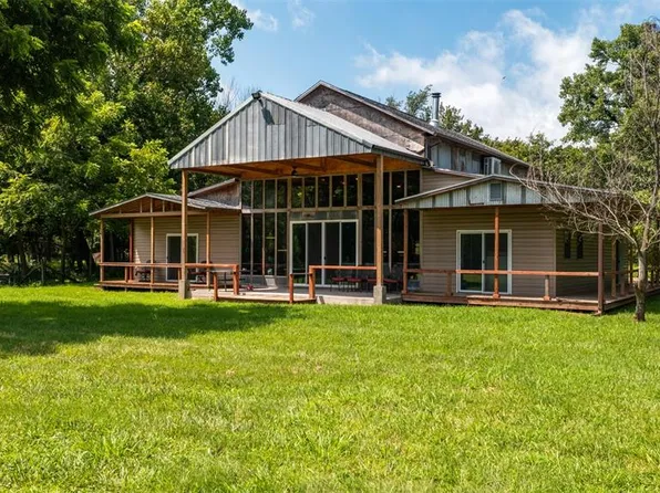 416 Pfahler St, Sawyerville, IL 62085