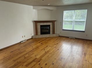 2980 Clifford Ct, Green Bay, WI 54311