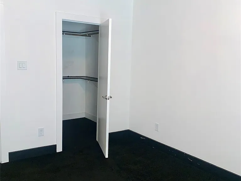 10209 Las Nubes Ave — Photo 21
