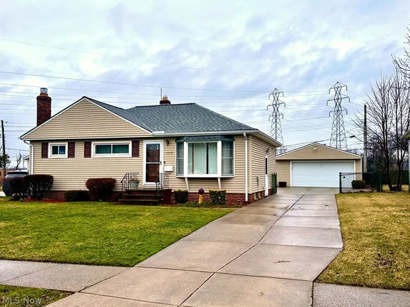 13670 Middlebrook Blvd, Brookpark, OH 44142