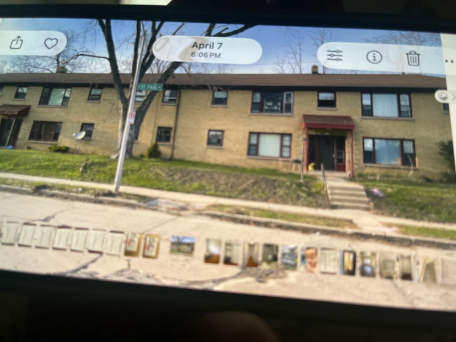 3 bed, 950 sqft, $1,095 — Photo 1