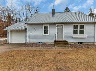 312 Borgstrom St, Upsala, MN 56384