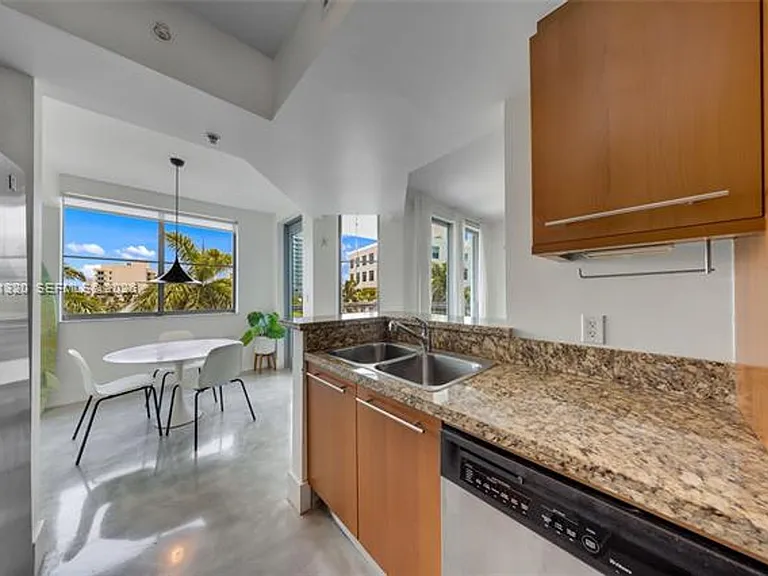 110 Washington Ave #CU-2505 — Photo 1