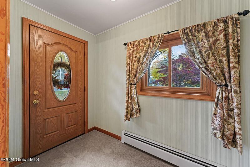 5th image of 107 Green Avenue