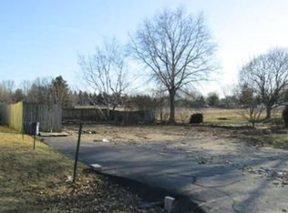 701 Mallard Rd, Winnebago, IL 61088