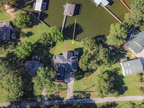 2nd image of 138 Pruitt Dr