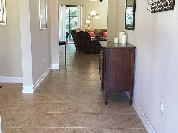 5th image of 1057 Bluffwood Dr