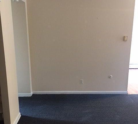 3rd image of 100 E Glenolden Ave #B-19
