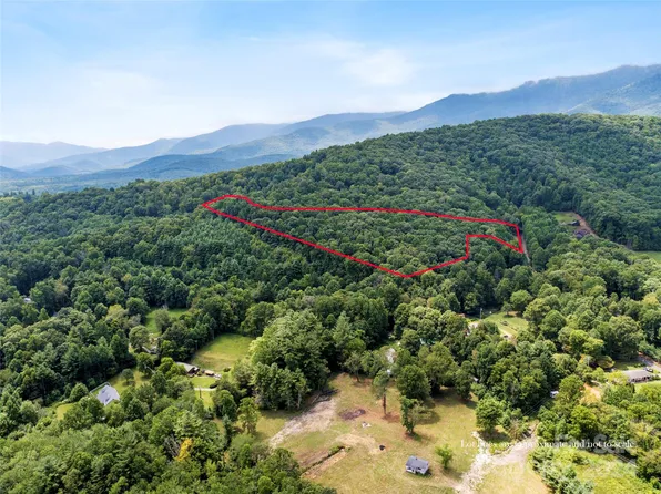 Persimmons Ln, Burnsville, NC 28714