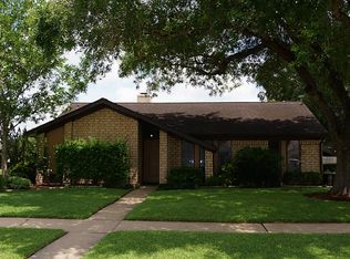 10710 Sagerock Dr, Houston, TX 77089