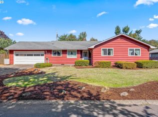 2735 Country Ln, Eugene, OR 97401