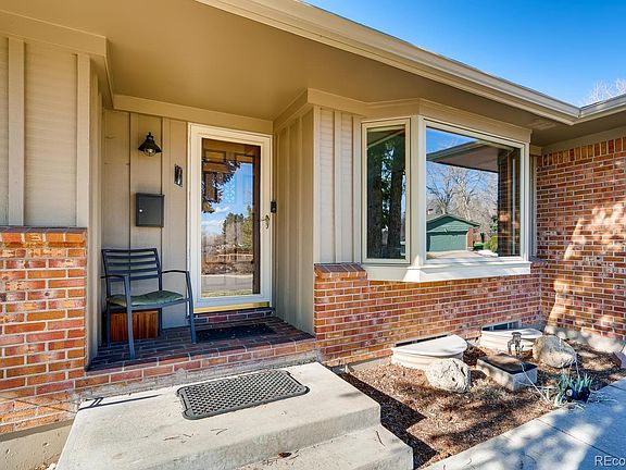 3rd image of 6905 E La Salle Pl