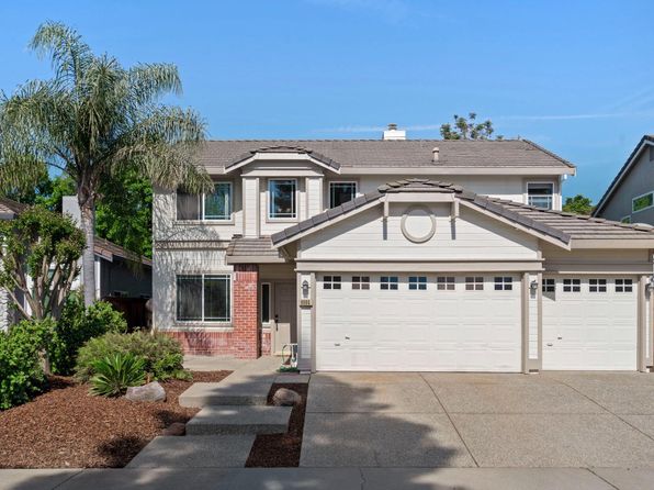 8884 Marketta Ct, Elk Grove, CA 95624