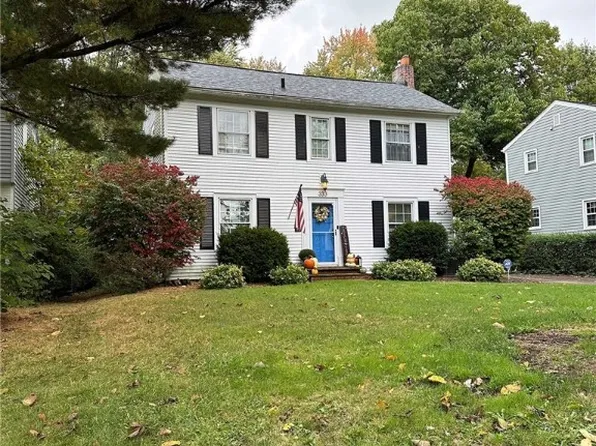 333 Castle Blvd, Akron, OH 44313