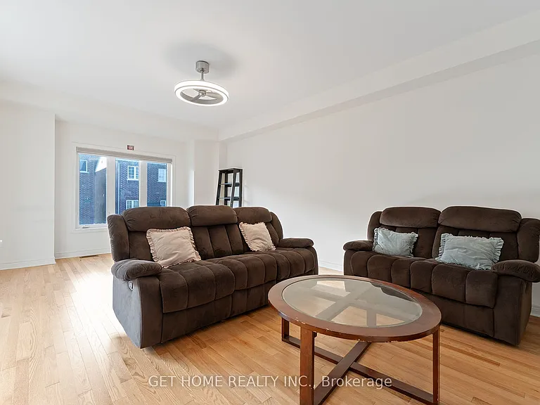 1212 Drinkle Cres — Photo 11