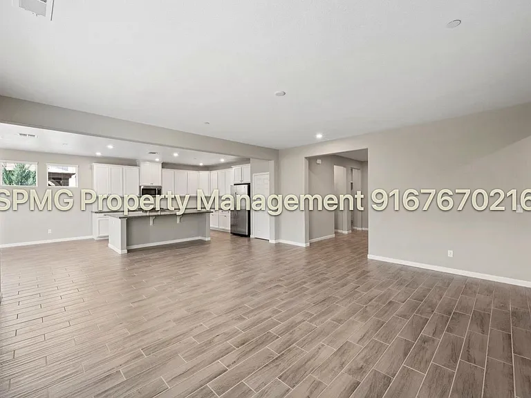 5649 Black Willow St — Photo 10