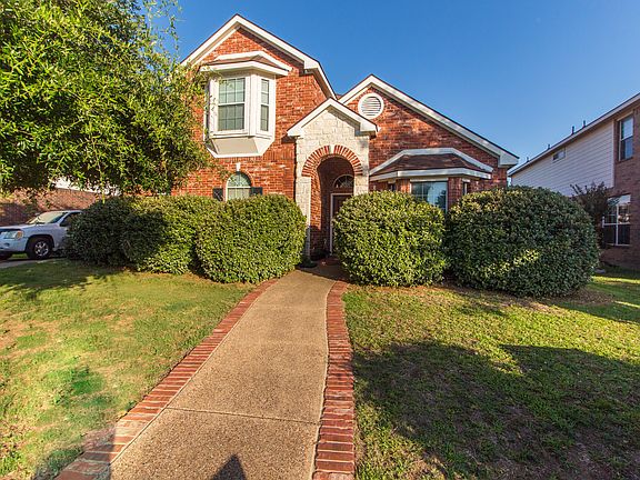 4th image of 1501 Chateau Ln