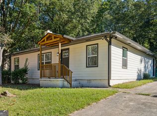 569 Yancey Dr, Forest Park, GA 30297
