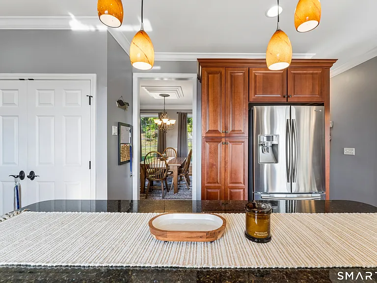 181 Martha Way — Photo 15