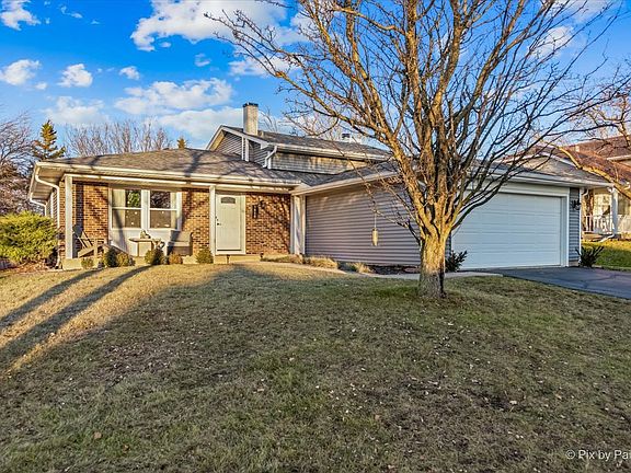 2nd image of 1910 Dogwood Dr