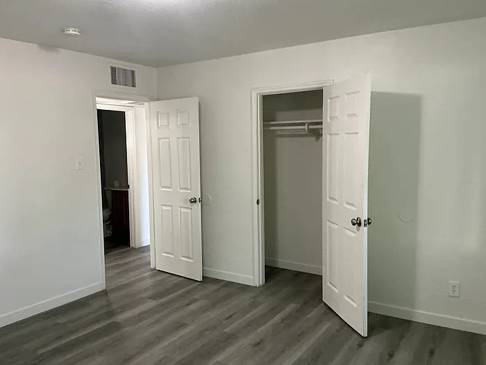 3421 W Campbell Ave — Photo 5