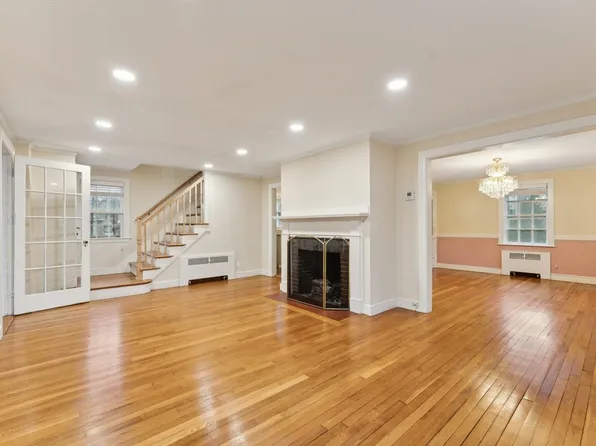 119 Jefferson St, Dedham, MA 02026