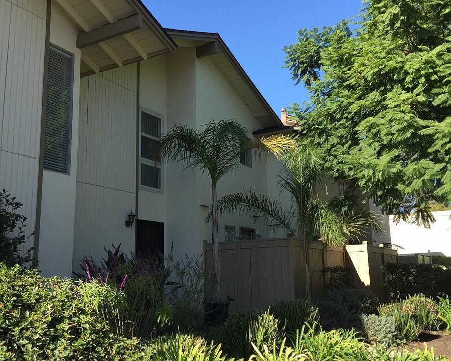 Front entrance 1