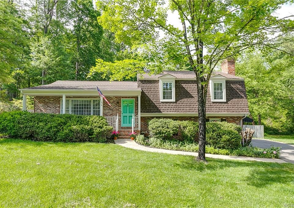 1st image of 8322 University Ct