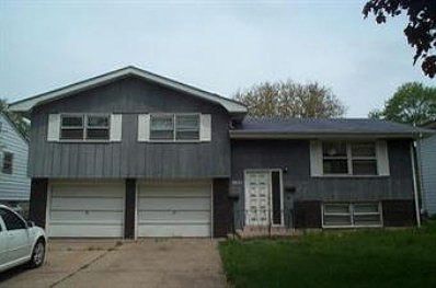 1st image of 2621 W 40th Pl