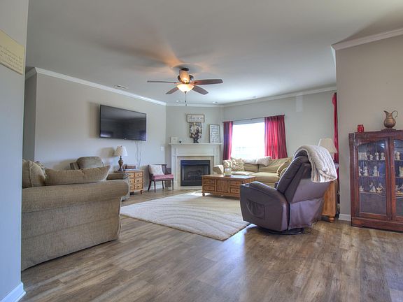 5th image of 2521 W Winfield Cir SW
