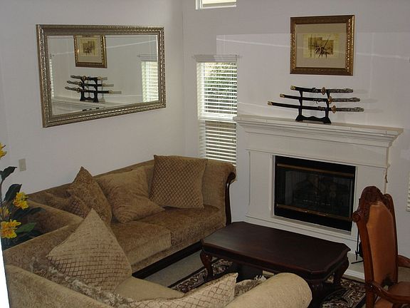 Delightful, Warm living Room Invites Family Enjoyment