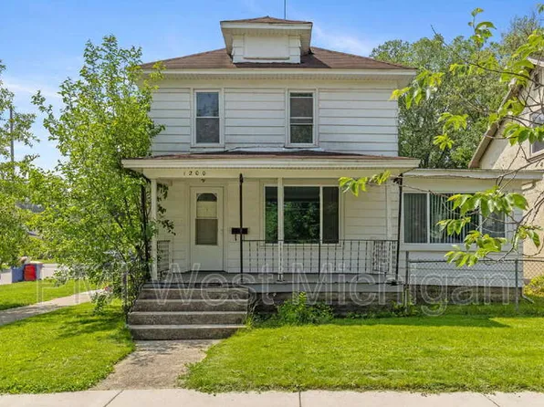 1200 Jackson St NW, Grand Rapids, MI 49504