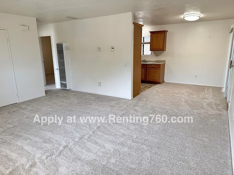 6348 Timothy Ave — Photo 4