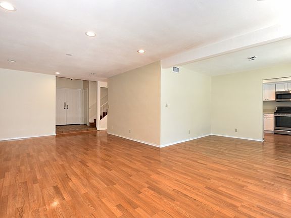3rd image of 2217 Westwood Dr