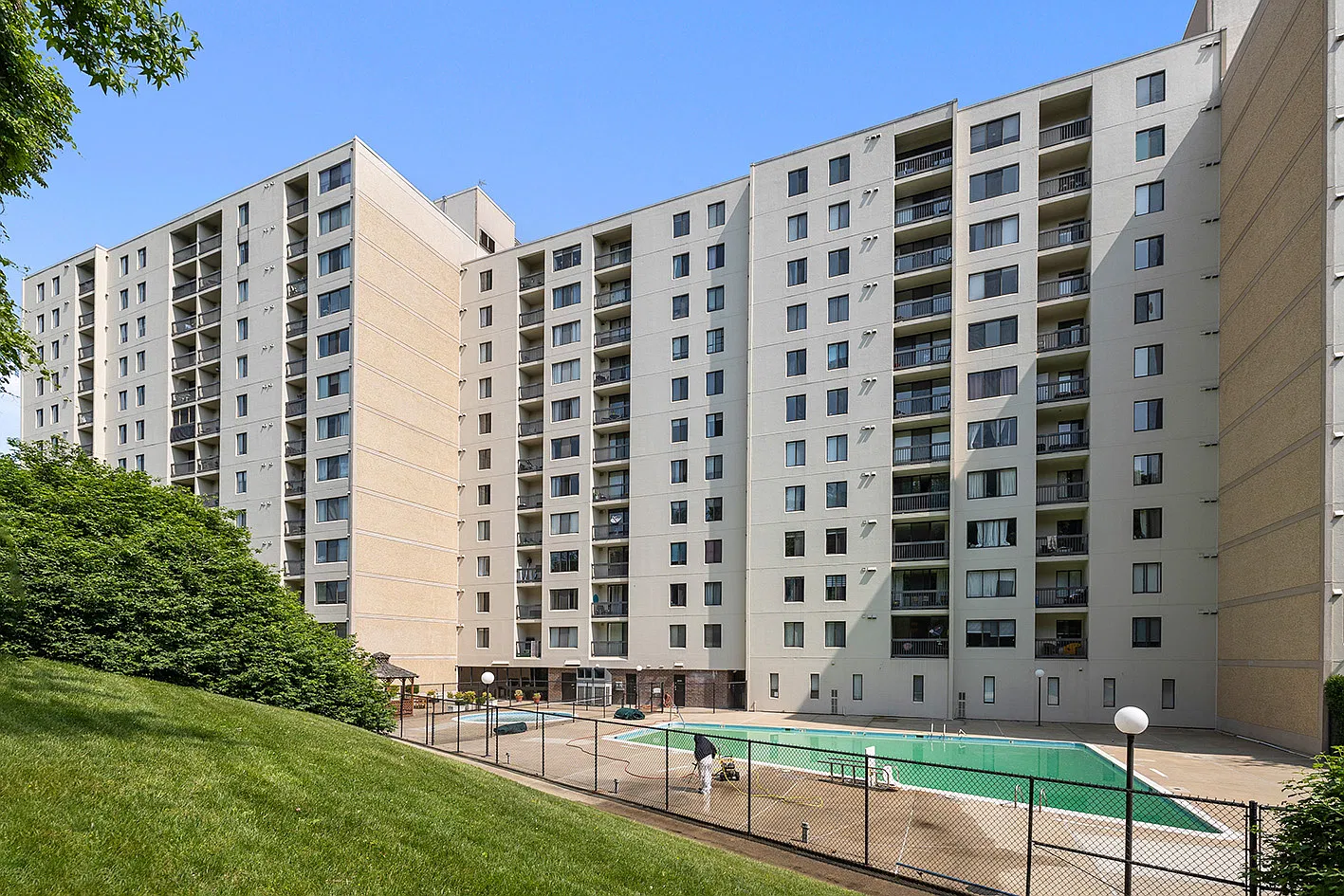 2 bed, 1066 sqft, $2,500 — Photo 1