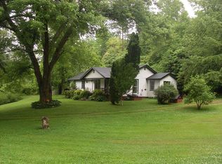 820 Ash Loop Rd, Blue Ridge, GA 30513