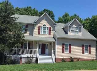 6024 Homehills Rd, Mechanicsville, VA 23111